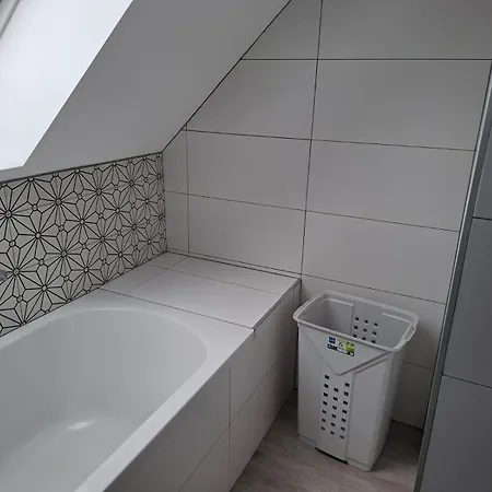 3 * Frasnes-lez-Anvaing